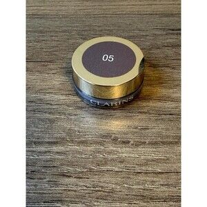 CLARINS Ombre Matte Cream-To-Powder Eyeshadow - 05 Sparkle Grey